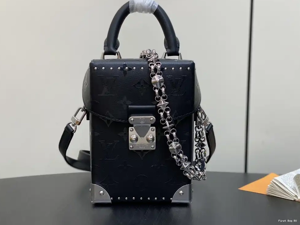 First bags ru LOUIS Box Camera Monogram VUITTON Canvas 0701